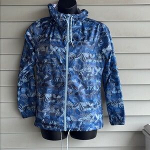 Columbia Blue and White Floral Design Windbreaker.  Large. Great condition.